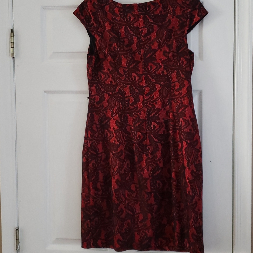 Dress - Picture 9 of 9